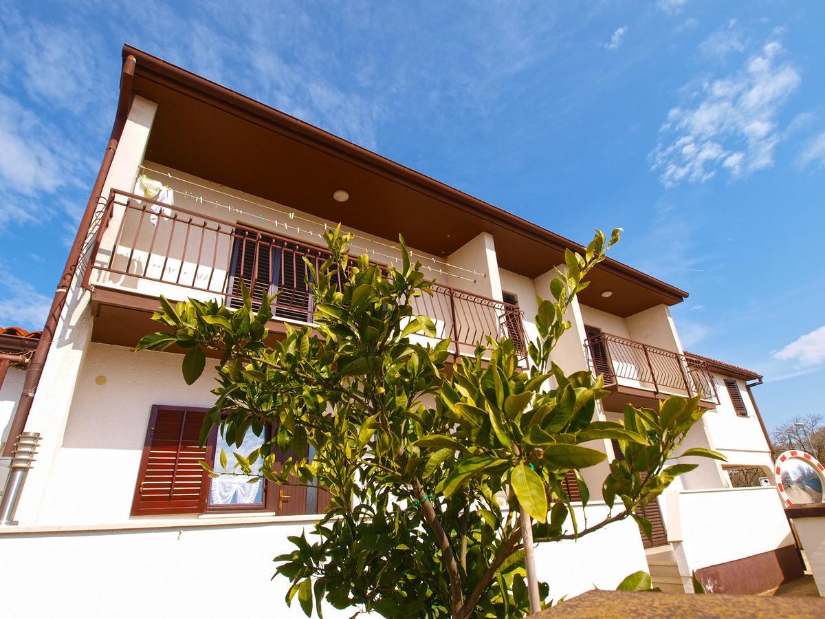 Apartments Ivan 1031 Fažana エクステリア 写真